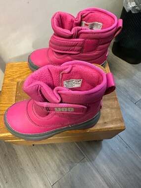 UGG Toddler Taney Weather Snow Boots Raspberry Sorbet Pink Size 10